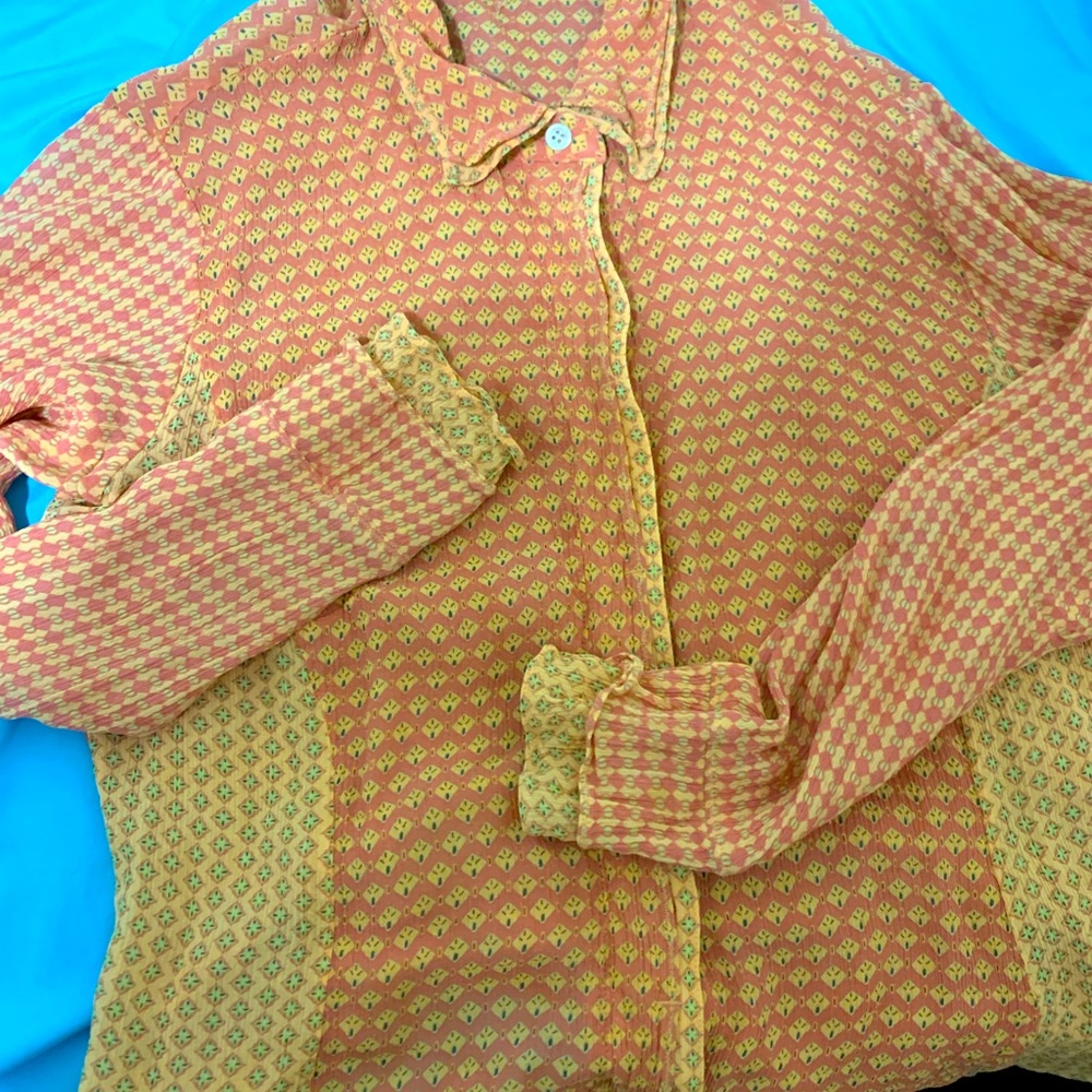 JJill beautiful blouse. Free shipping